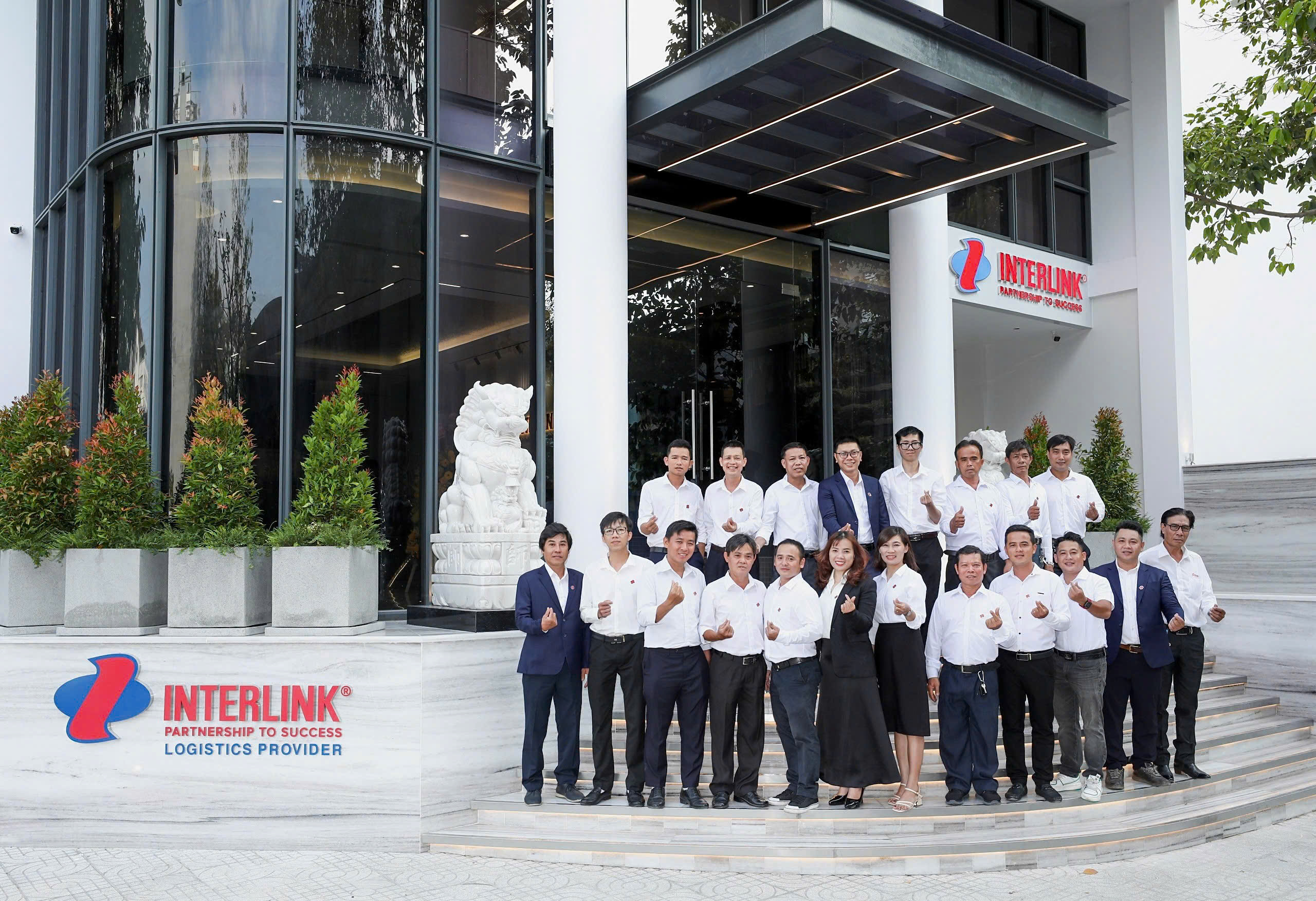 Interlink - Đội ngũ vững vàng để mỗi cam kết với khách hàng là chắc chắn
