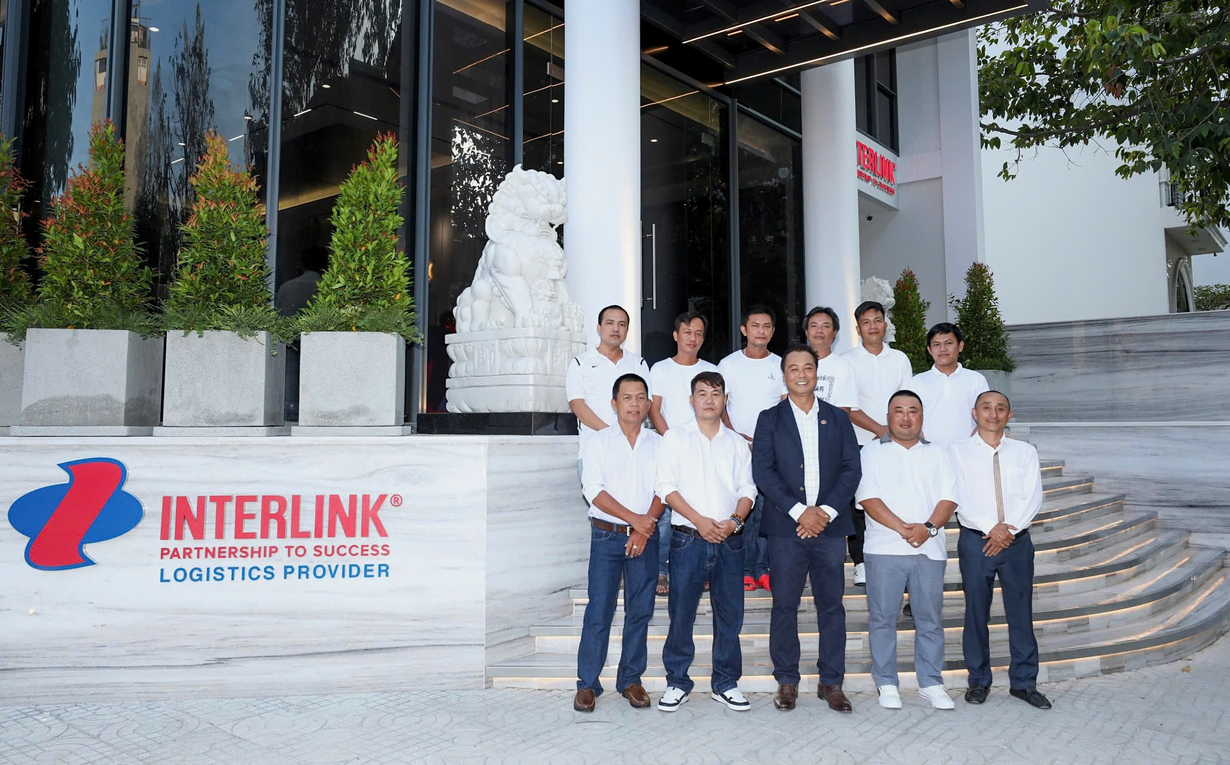 Interlink - Đội ngũ vững vàng để mỗi cam kết với khách hàng là chắc chắn