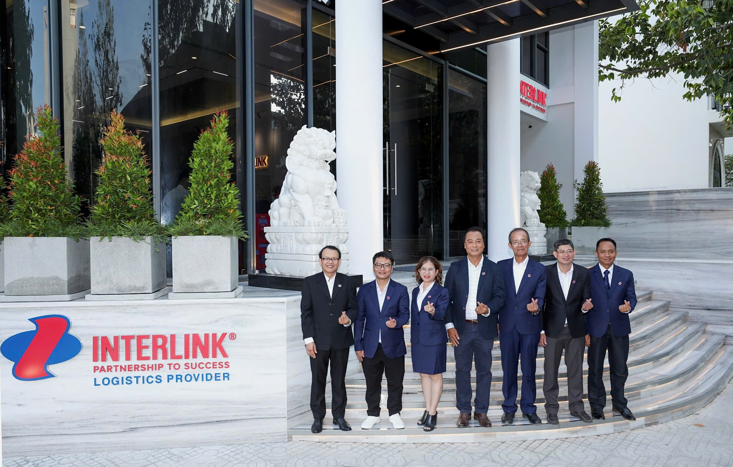 Interlink - Đội ngũ vững vàng để mỗi cam kết với khách hàng là chắc chắn
