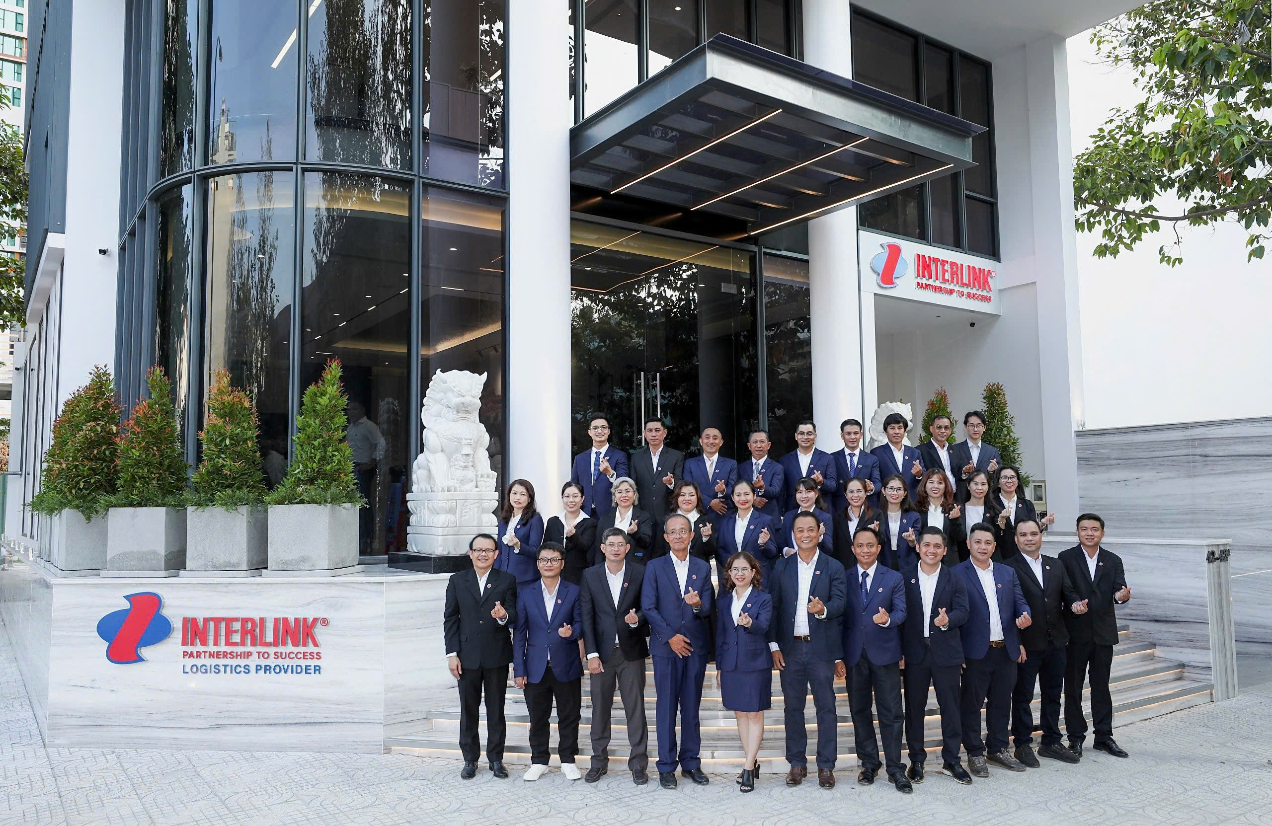 Interlink - Đội ngũ vững vàng để mỗi cam kết với khách hàng là chắc chắn